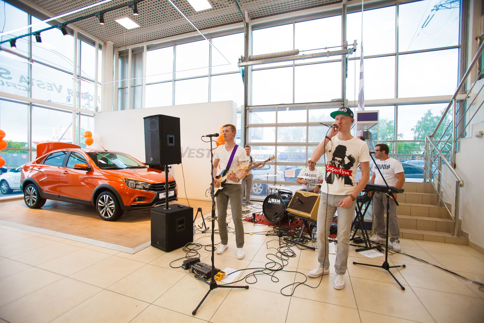 Презентация LADA Vesta Cross 07 июня 2018 года в автосалоне официального дилера LADA ЛАДА центр Череповец!