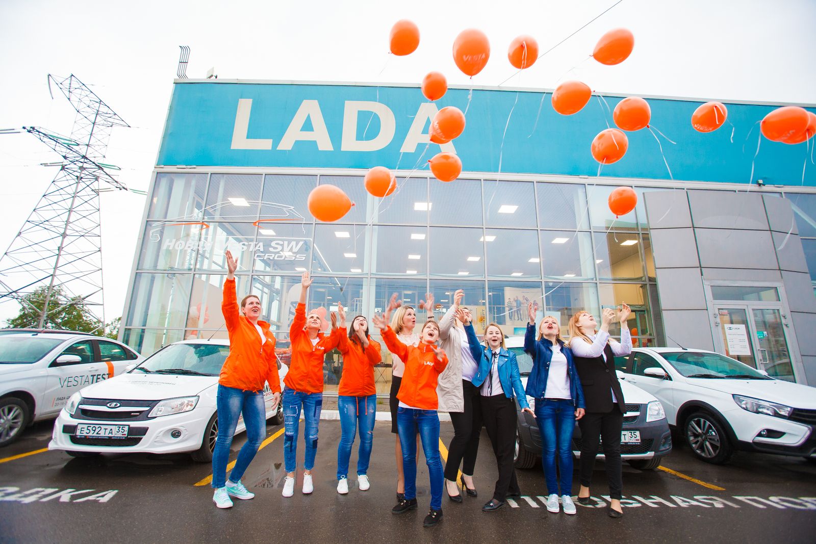 Презентация LADA Vesta Cross 07 июня 2018 года в автосалоне официального дилера LADA ЛАДА центр Череповец!